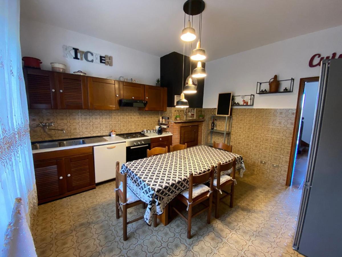 Villa Flora Affittacamere Luni 외부 사진